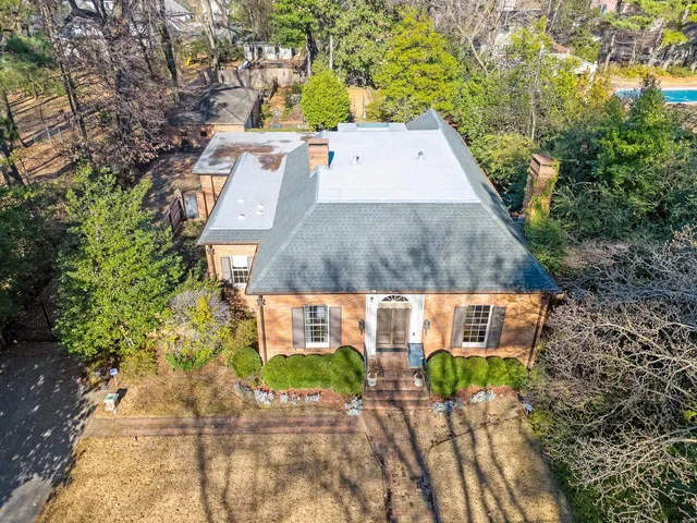 $689,000 | 2962 Midland Avenue, Memphis, TN 38111