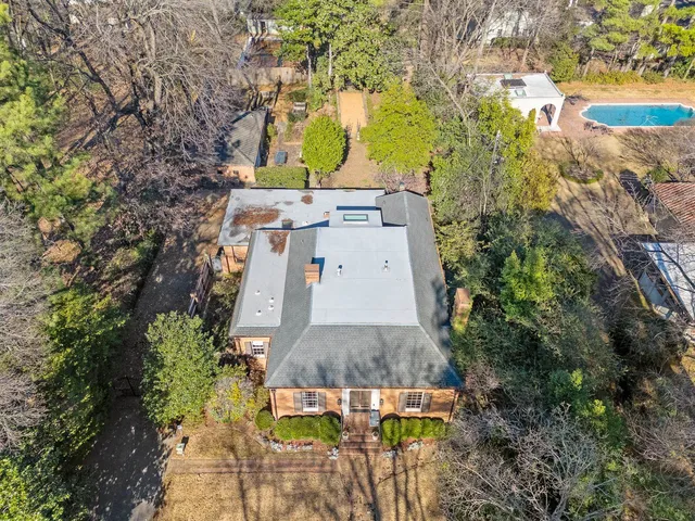 $689,000 | 2962 Midland Avenue, Memphis, TN 38111