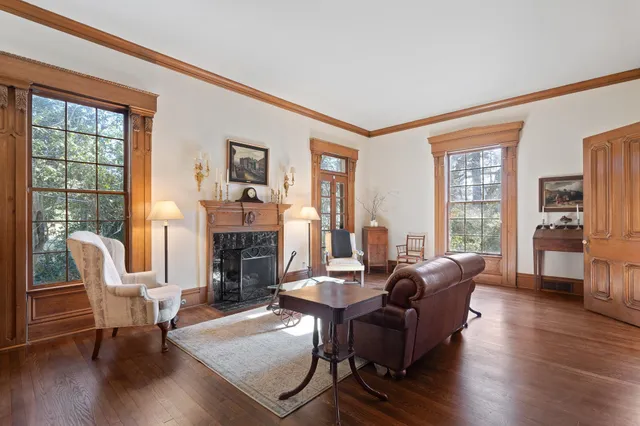 $689,000 | 2962 Midland Avenue, Memphis, TN 38111