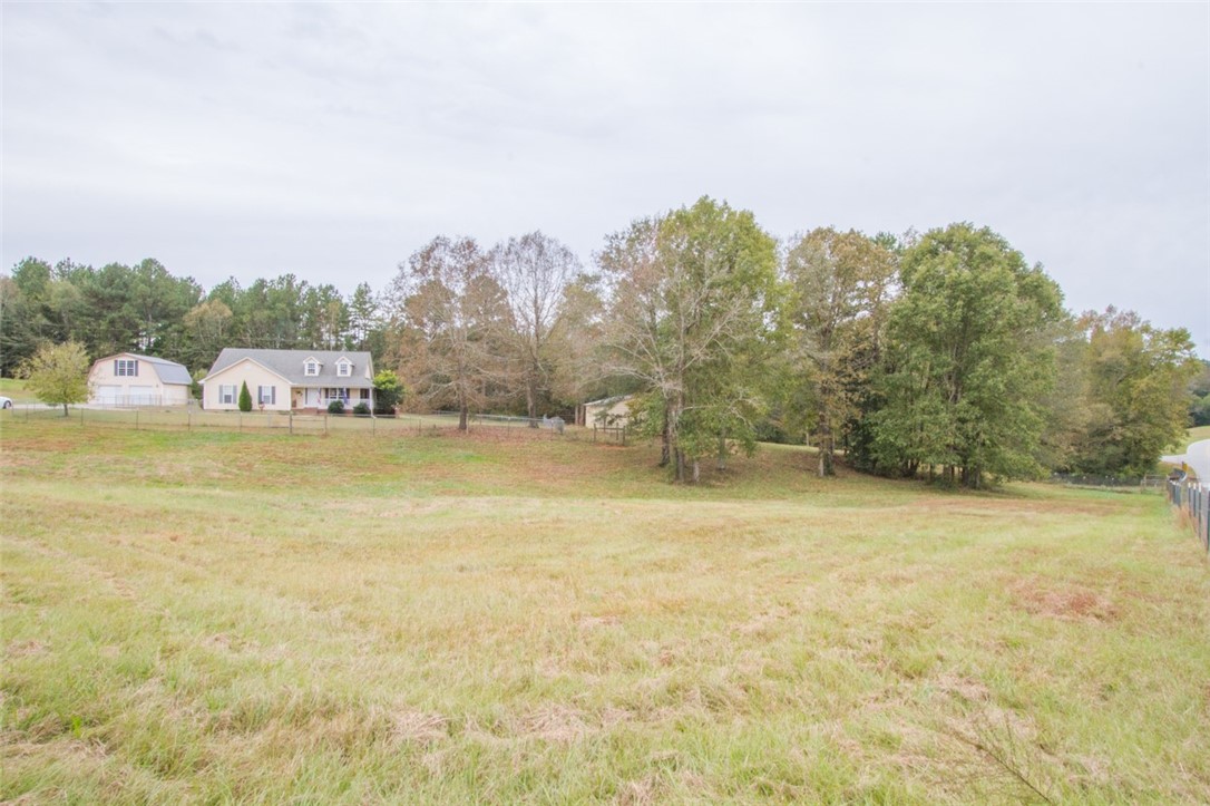1410 Bryant Road Anderson, SC 29621 - Photo 3 of 43