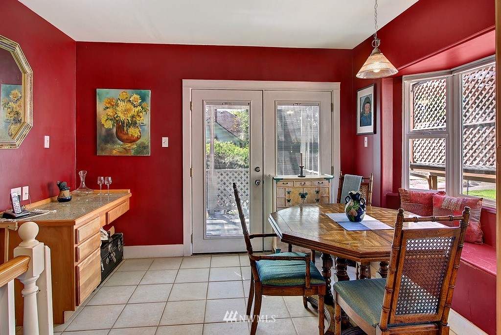 539 North 73rd Street Seattle, WA 98103 - Photo 4 of 7 Gallery Image 4