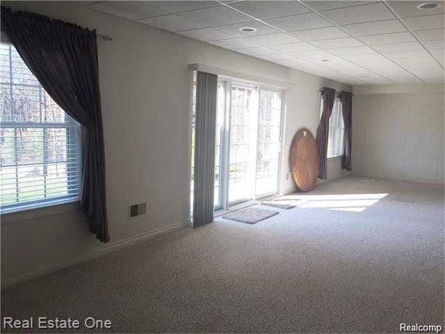 644 Mountain Circle Rochester, MI 48306 - Photo 13 of 18 Walkout.jpg