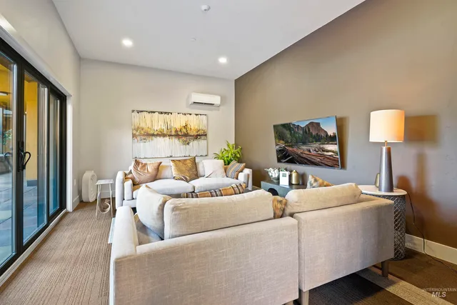 $699,500 | 611 South 8th Street, Unit 401, Boise, ID 83702