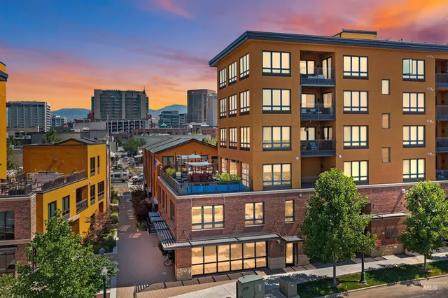 $699,500 | 611 South 8th Street, Unit 401, Boise, ID 83702