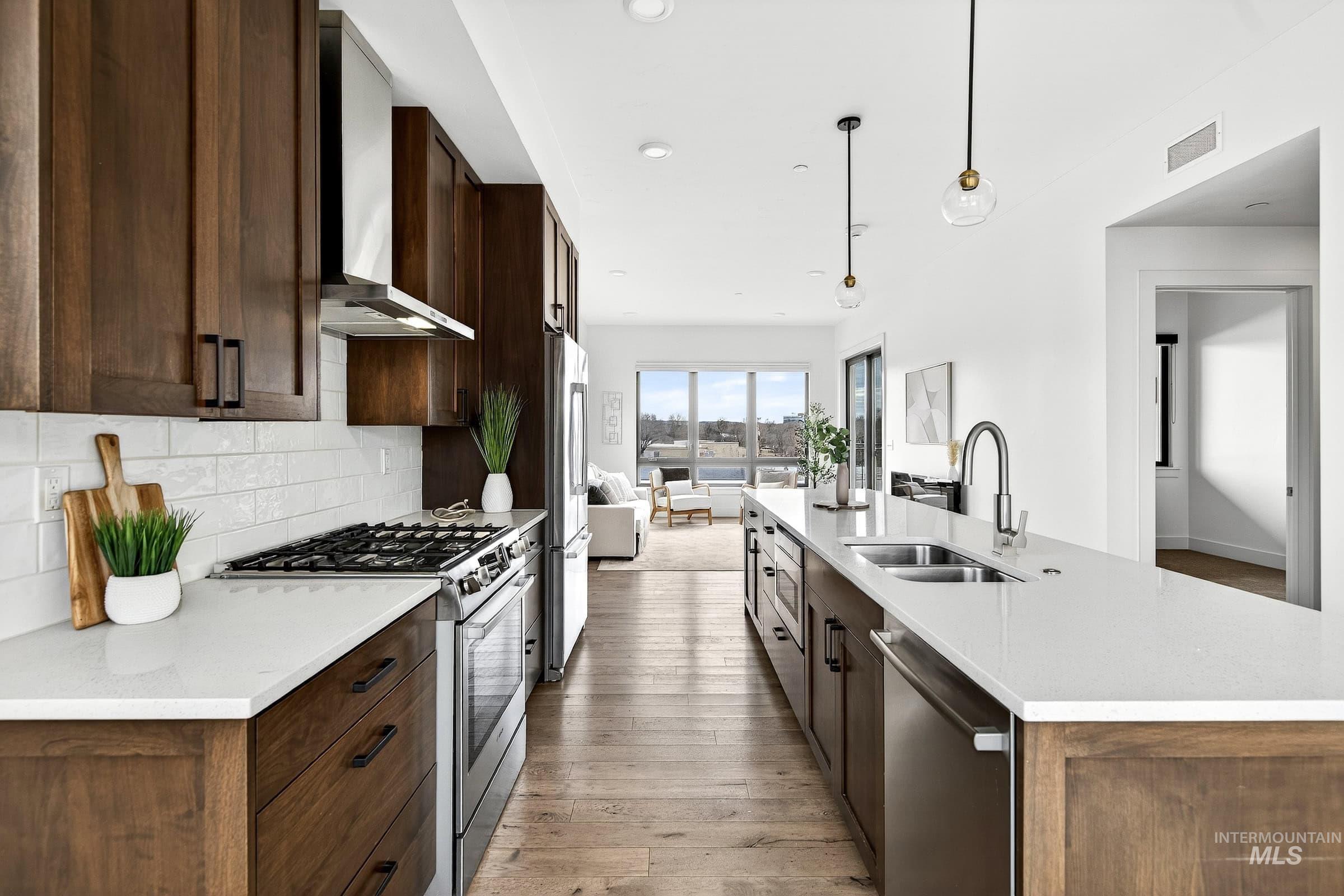 611 South 8th Street, Unit 401 Boise, ID 83702 - Photo 5 of 34