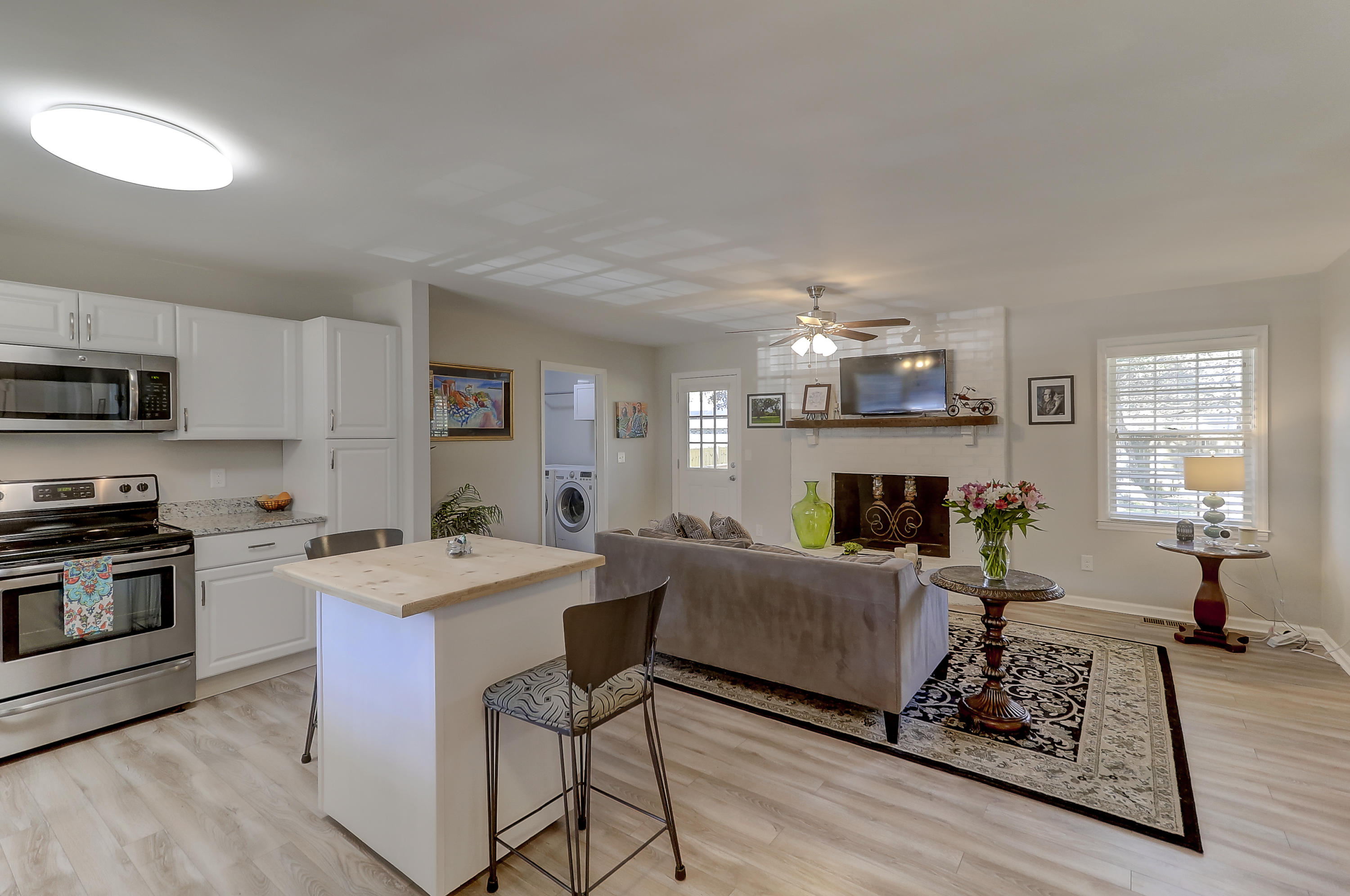 1760 Dogwood Road Charleston, SC 29414 - Photo 7 of 34 1760 Dogwood (7)