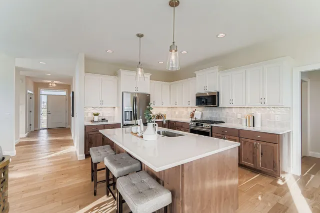 $586,900 | 13601 Arrowhead Way, Rosemount, MN 55068