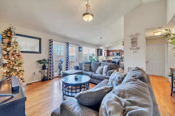 a picture of a bench in a kitchen