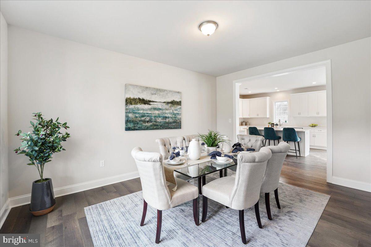 1240 Gradyville Road Glen Mills, PA 19342 - Photo 10 of 39 a view of a livingroom with furniture and a table