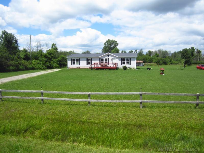 4539 Mortimer Line Road Croswell, MI 48422 - Photo 1 of 12 31326411.JPG