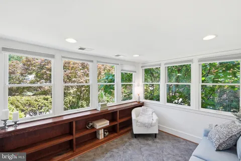 $1,150,000 | 414 Skyhill Road, Alexandria, VA 22314