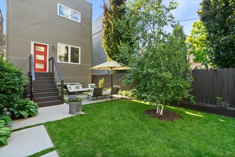 $1,200,000 | 1859 North Albany Avenue, Chicago, IL 60647