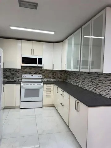 $2,700 | 3167 Cocoplum Circle, Unit 3381, Coconut Creek, FL 33063