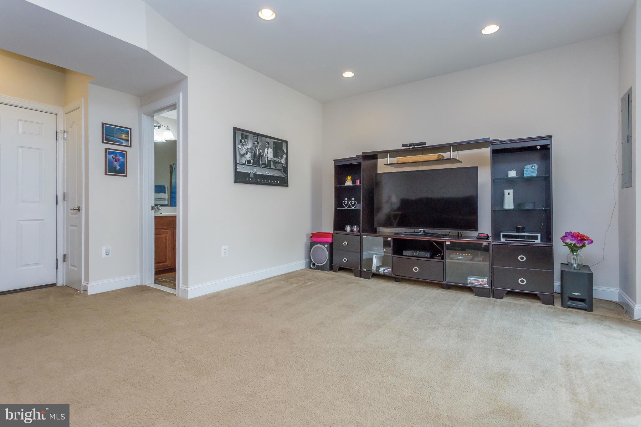 5885 Riverside Drive Woodbridge, VA 22193 - Photo 20 of 24 Lower Level