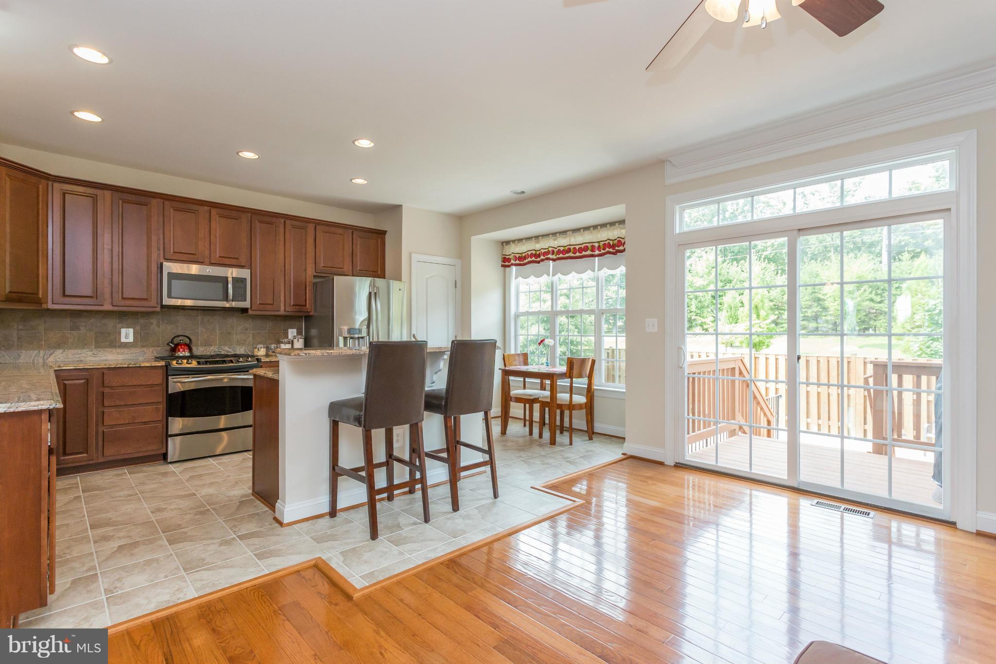 5885 Riverside Drive Woodbridge, VA 22193 - Photo 6 of 24 Kitchen