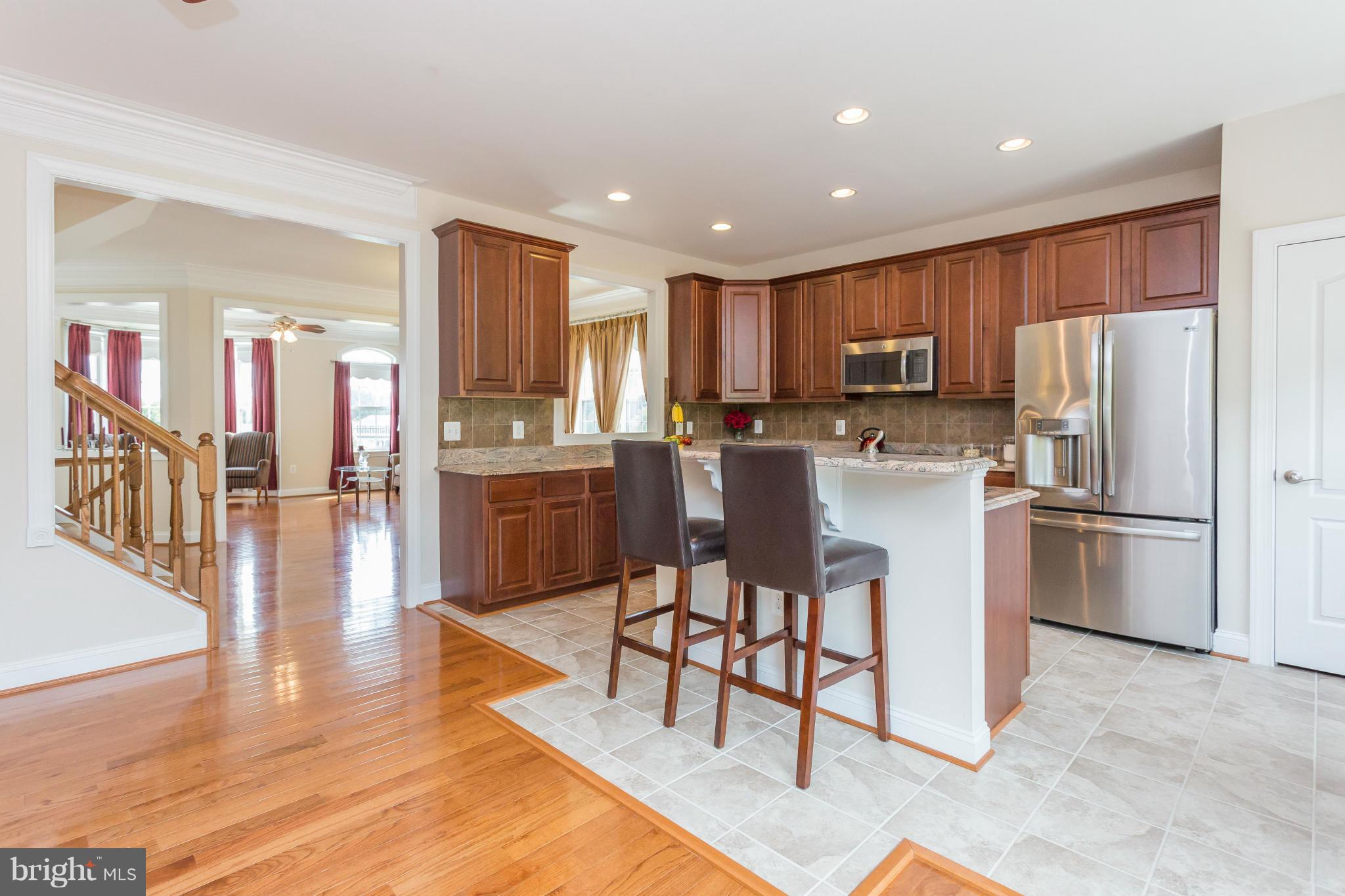 5885 Riverside Drive Woodbridge, VA 22193 - Photo 7 of 24 Kitchen