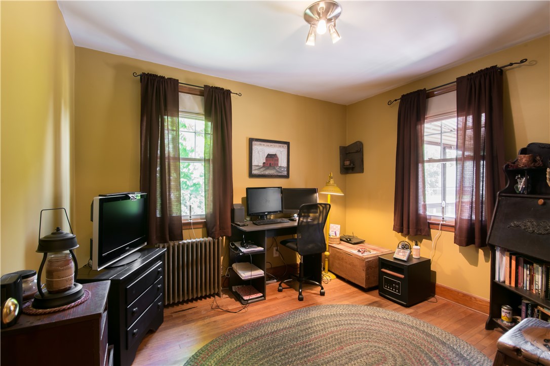60 Kaufman Road Tiverton, RI 02878 - Photo 23 of 47