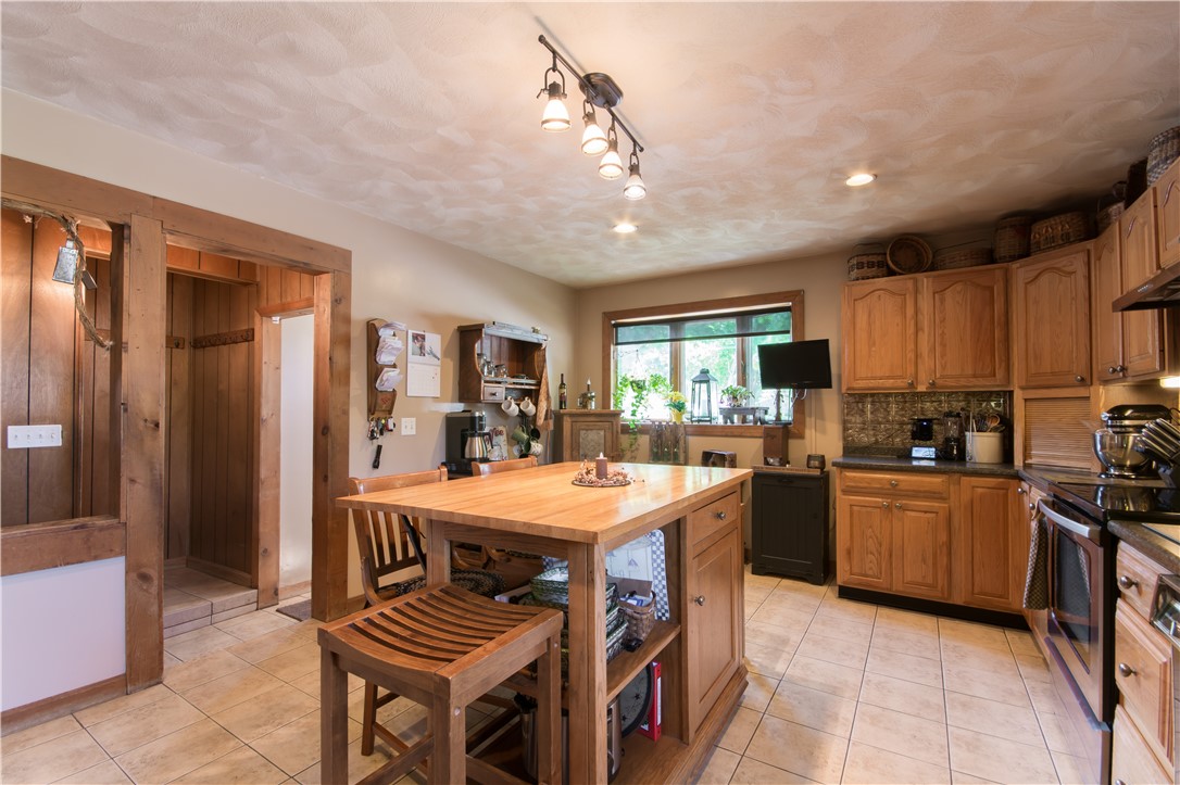 60 Kaufman Road Tiverton, RI 02878 - Photo 10 of 47