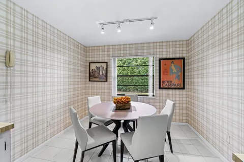 $29,990 | 20 Westgate Lane, Unit B, Boynton Beach, FL 33436