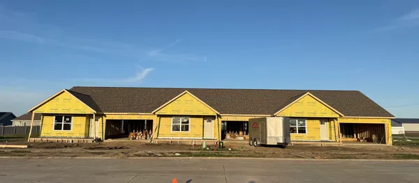 $254,900 | 606 Patterson Drive, Unit 1, Fisher, IL 61843