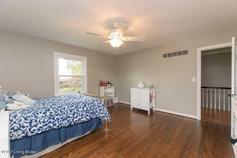 6610 Foxcroft Road Prospect, KY 40059 - Photo 34 of 61 Small38water#water