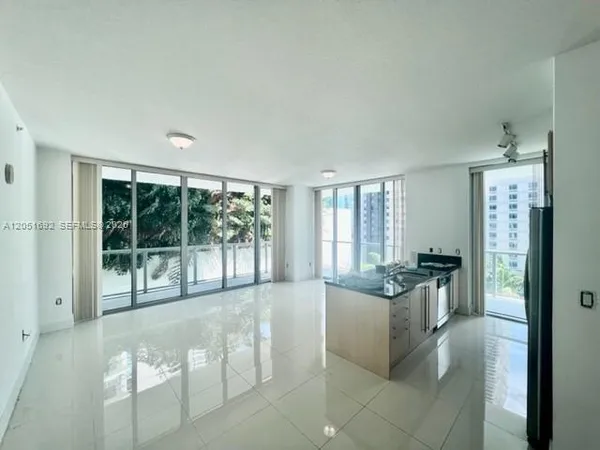 $4,050 | 1111 Southwest 1st Avenue, Unit 1219, Miami, FL 33130