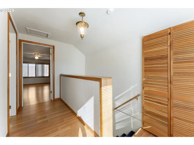 $429,900 | 1408 Northeast 114th Avenue, Portland, OR 97220