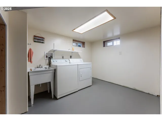 $429,900 | 1408 Northeast 114th Avenue, Portland, OR 97220