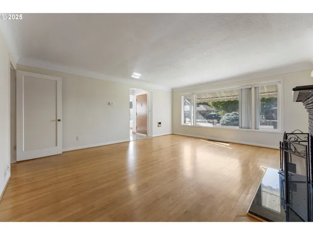 $429,900 | 1408 Northeast 114th Avenue, Portland, OR 97220