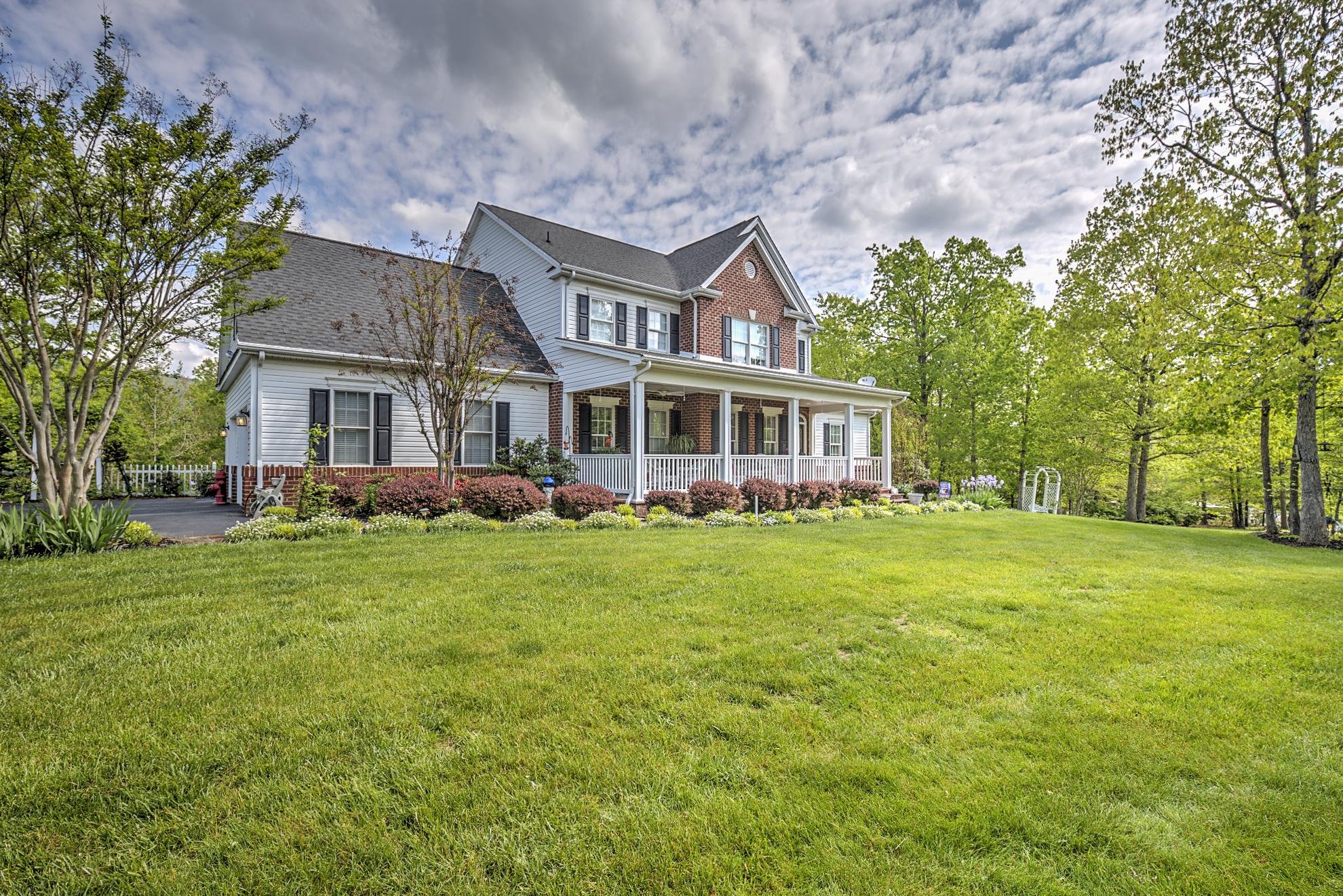 2915 New Ridge Road Elliston, VA 24087 - Photo 1 of 31 Front4