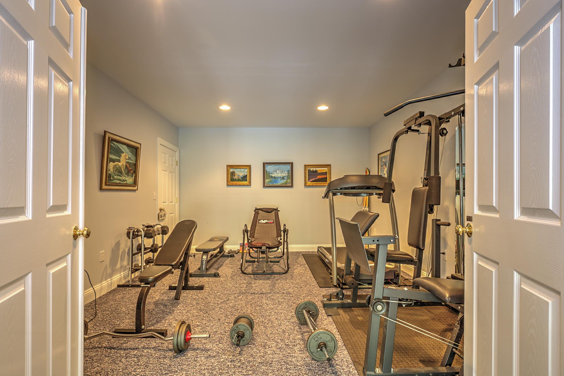 2915 New Ridge Road Elliston, VA 24087 - Photo 21 of 31 LowerGym