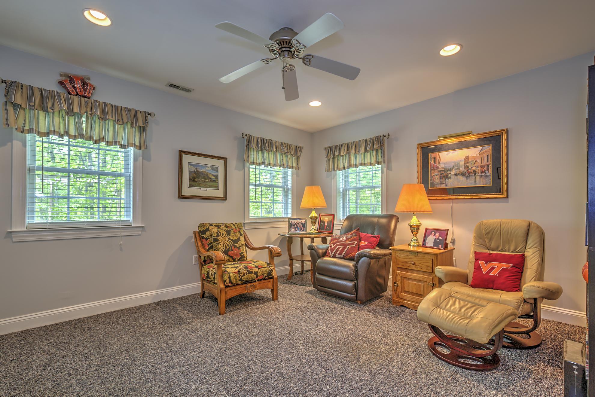 2915 New Ridge Road Elliston, VA 24087 - Photo 24 of 31 LowerRm1