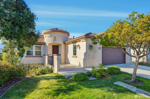 $2,099,888 | 147 Elderberry Lane, Brisbane, CA 94005