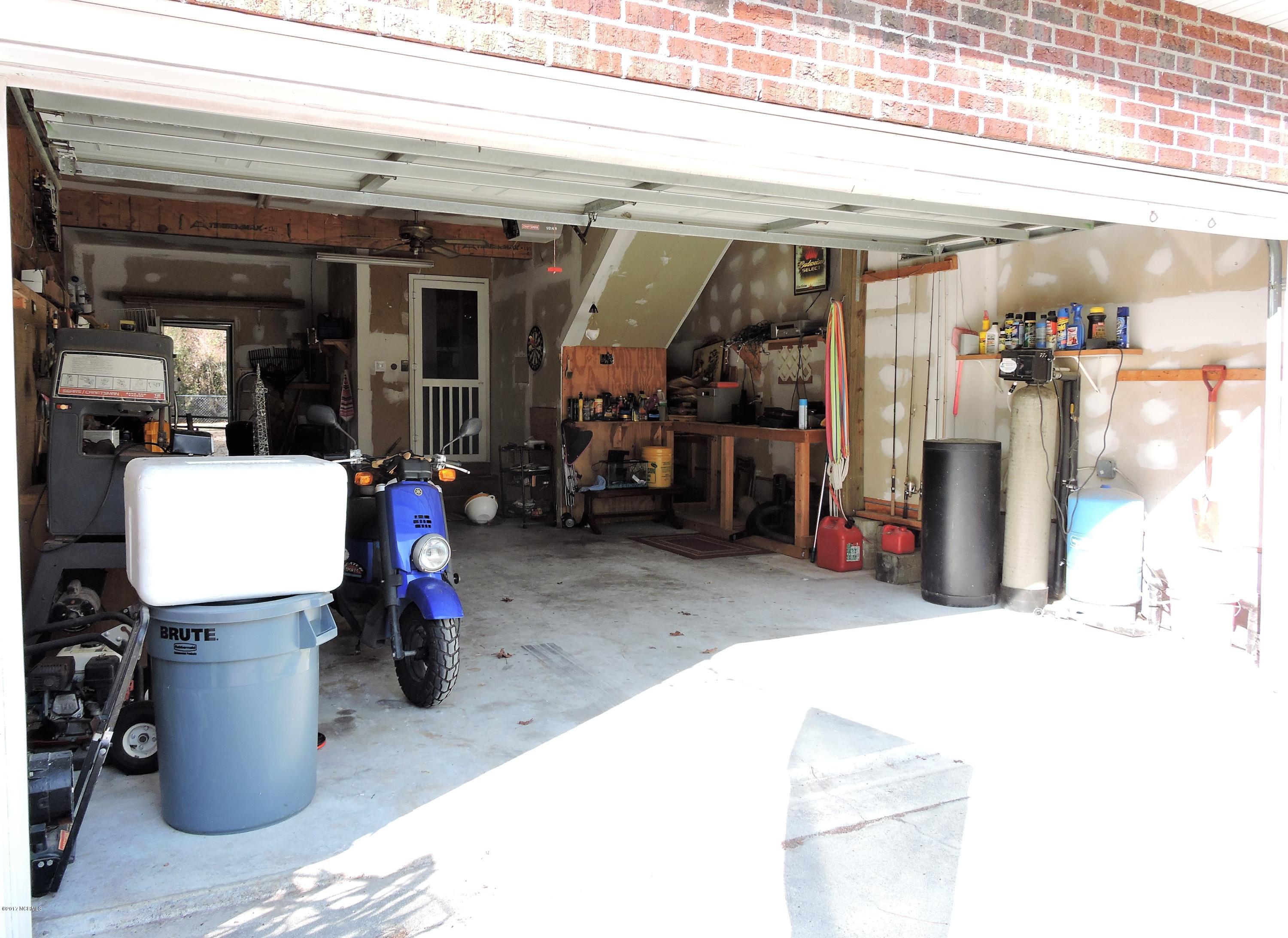 3002 Fairway Road Morehead City, NC 28557 - Photo 25 of 28 Another view of the garage