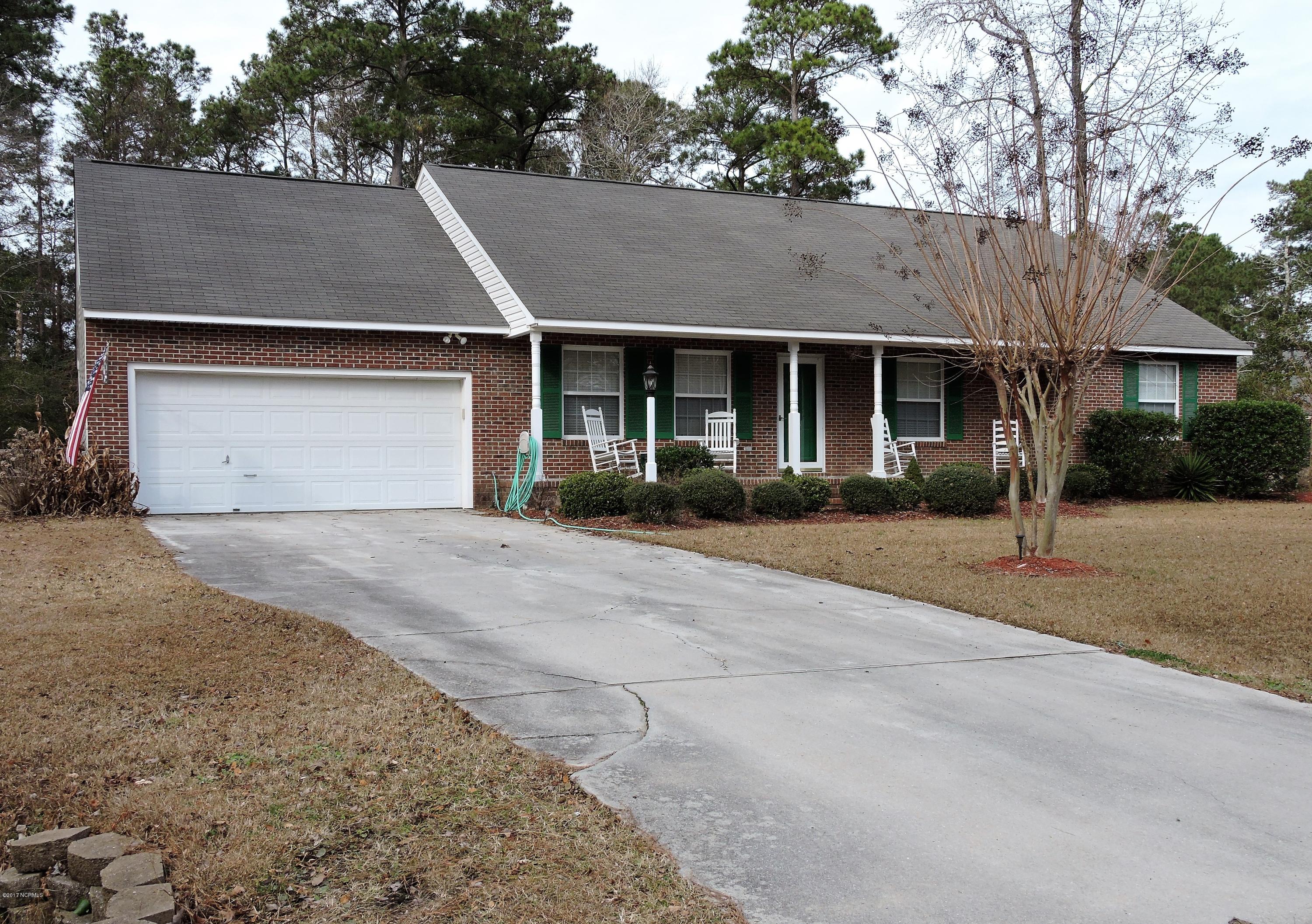 3002 Fairway Road Morehead City, NC 28557 - Photo 3 of 28 Nice quiet neighborhood!