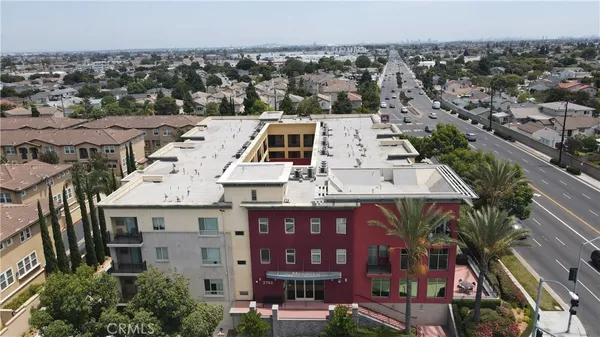 $2,450 | 2742 Cabrillo Avenue, Unit 302, Torrance, CA 90501