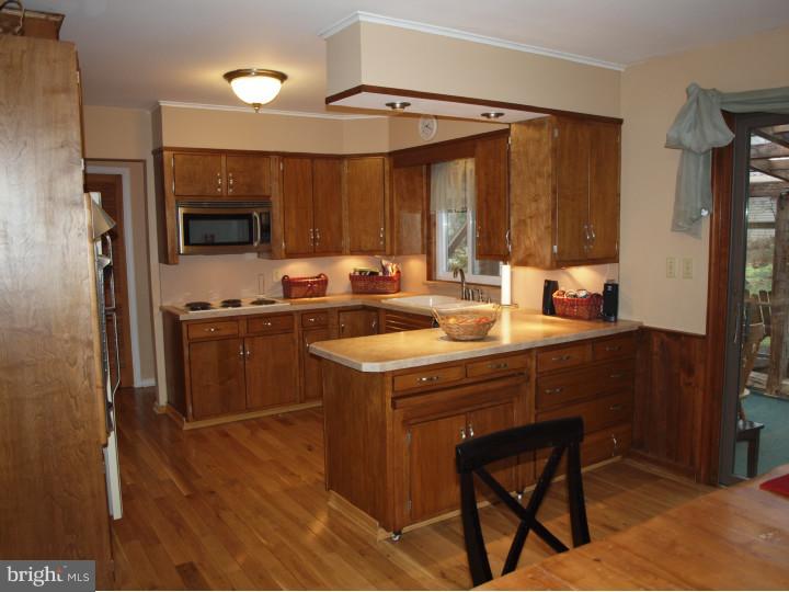5217 Clauser Road Orefield, PA 18069 - Photo 11 of 25 Kitchen