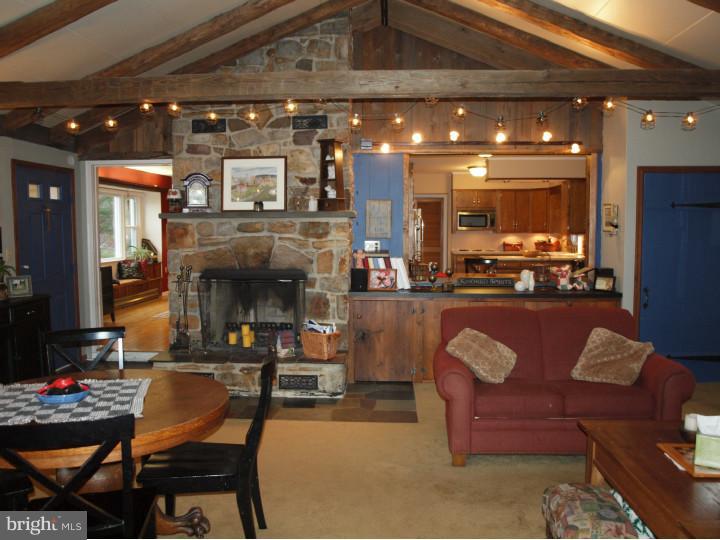 5217 Clauser Road Orefield, PA 18069 - Photo 6 of 25 Family Room