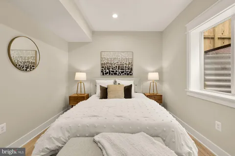 $2,350,000 | 923 17th Street South, Arlington, VA 22202