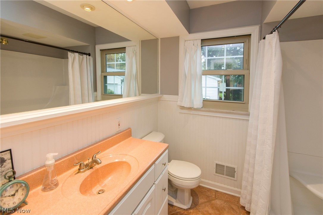 21864 Eaton Road Cleveland, OH 44126 - Photo 16 of 33 Gallery Image 16