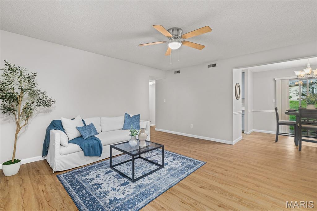 1607 Redbird Cove St. Louis, MO 63144 - Photo 2 of 25