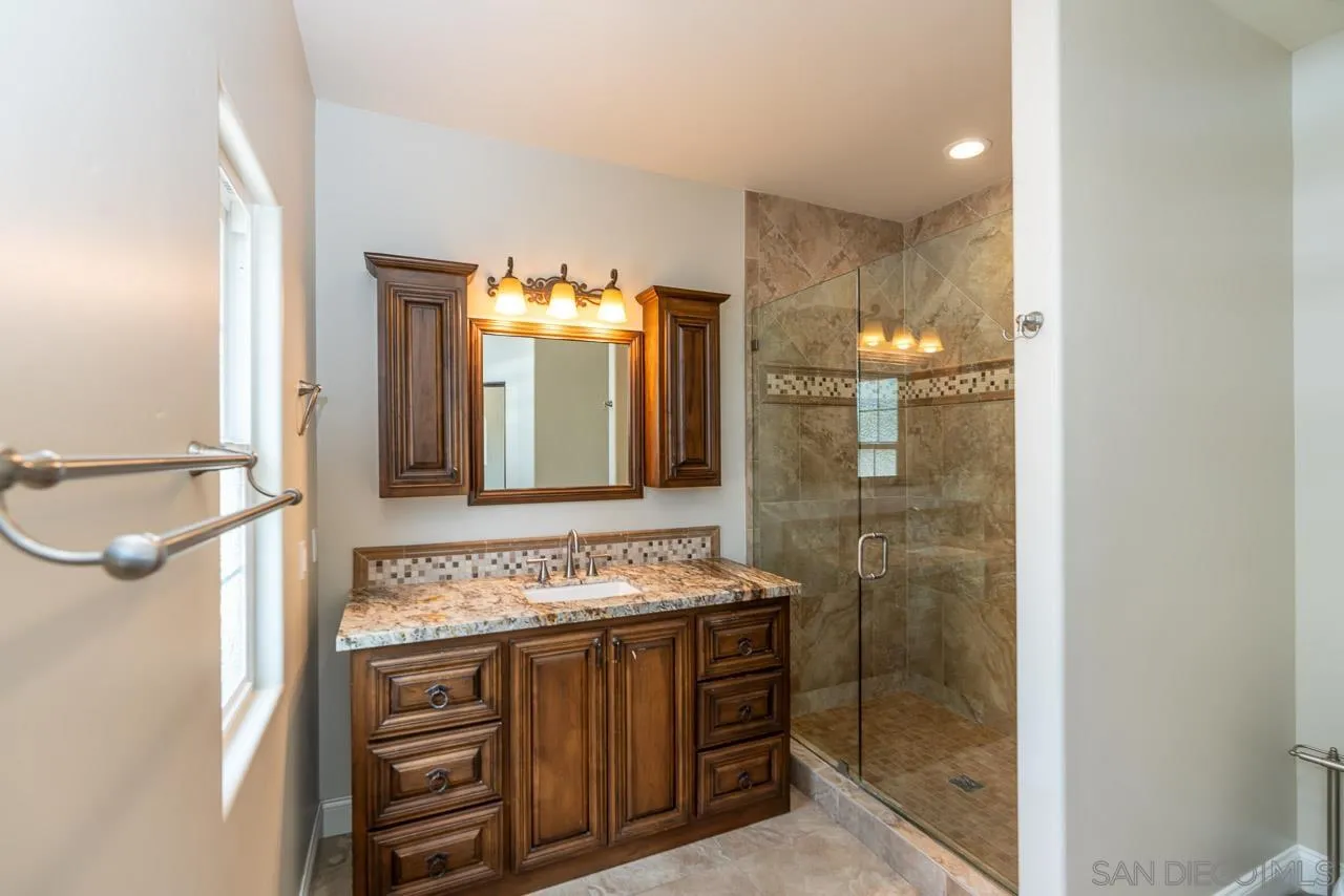 6271 Soledad Mountain Road La Jolla, CA 92037 - Photo 17 of 25