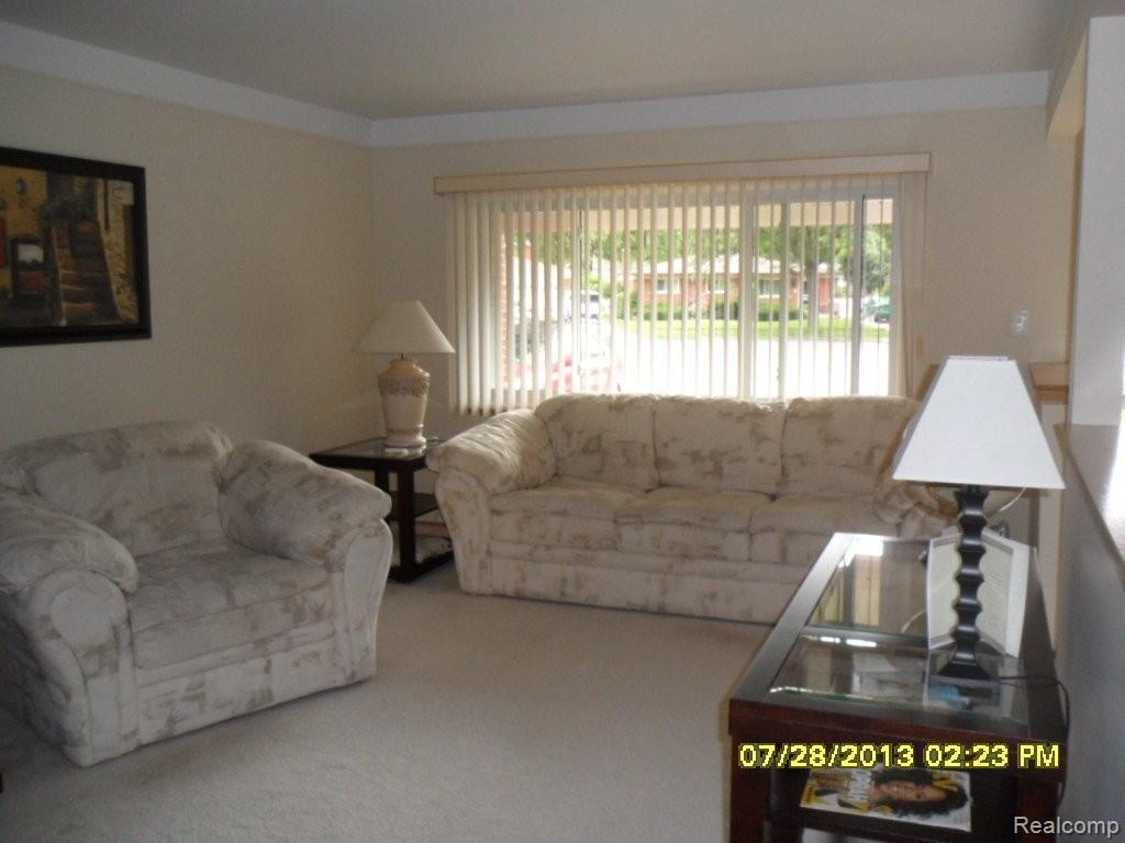 26110 Shell Court Warren, MI 48091 - Photo 2 of 15 living room.JPG