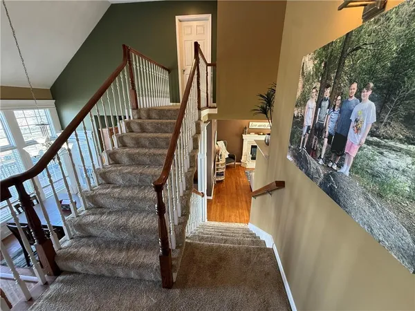 $439,600 | 4303 Leighton Court, St. Joseph, MO 64506