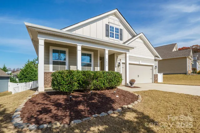 $355,000 | 3692 Summer Haven Drive, Sherrills Ford, NC 28673