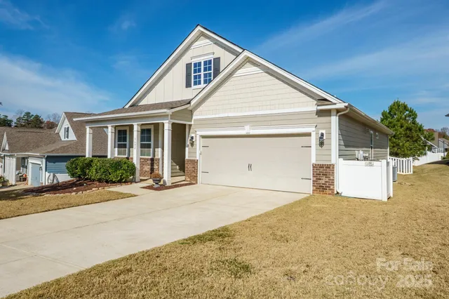 $355,000 | 3692 Summer Haven Drive, Sherrills Ford, NC 28673