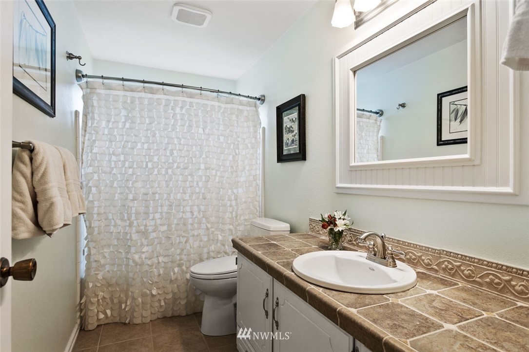 14653 Southeast 172nd Street Renton, WA 98058 - Photo 18 of 25 Gallery Image 18