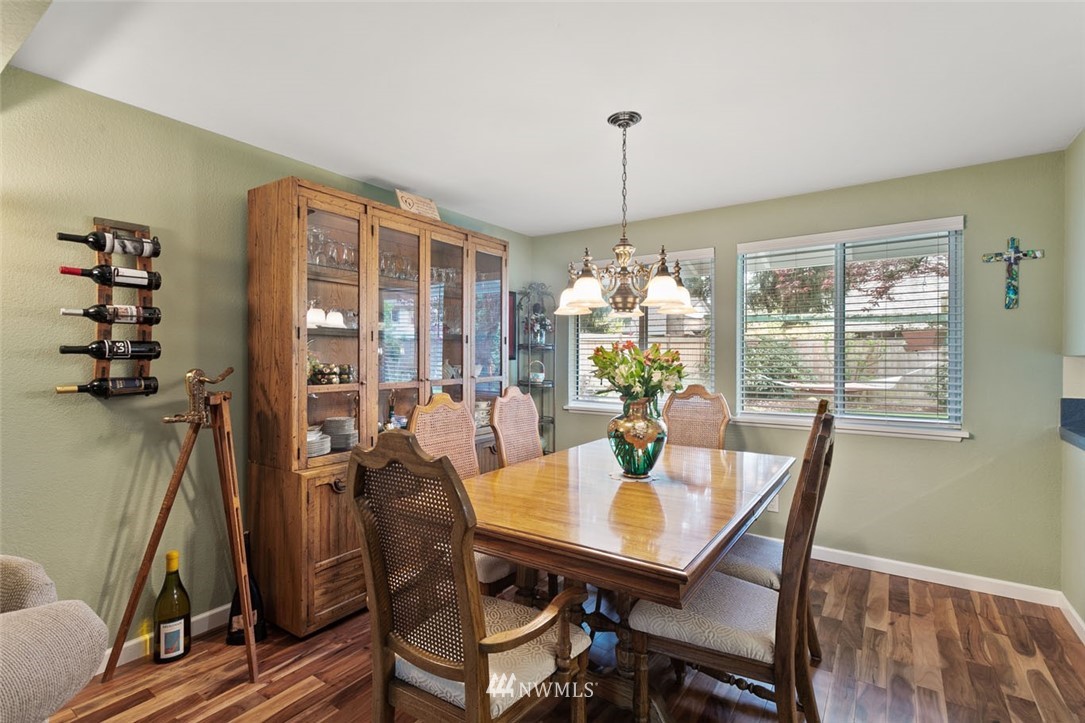 14653 Southeast 172nd Street Renton, WA 98058 - Photo 5 of 25 Gallery Image 5