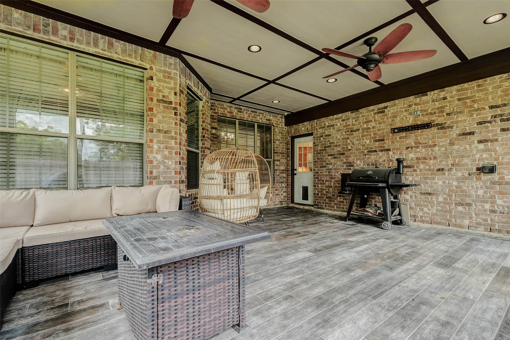 4403 Wickby Street Fulshear, TX 77441 - Photo 40 of 50 a view of livingroom with furniture