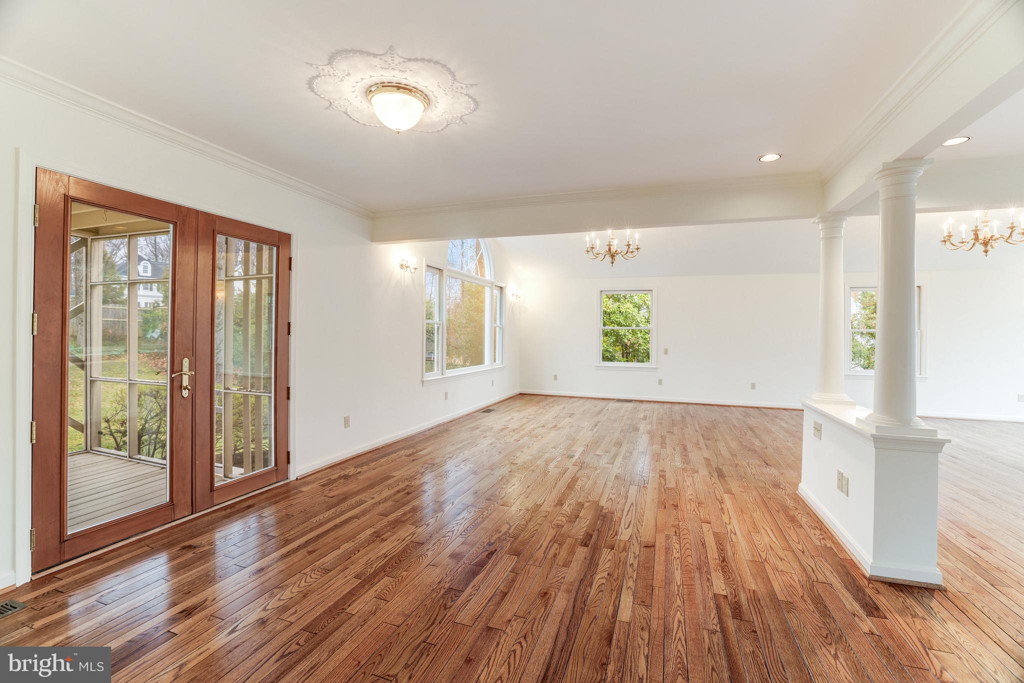 7906 Foxhound Road McLean, VA 22102 - Photo 17 of 48 Gallery Image 17